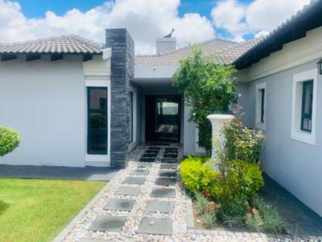 House for sale in Waterkloof, Gauteng