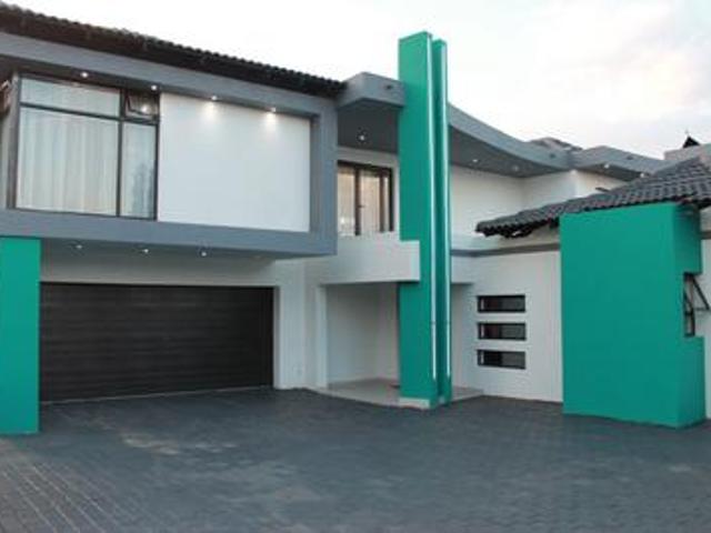 House for sale in Waterkloof, Gauteng