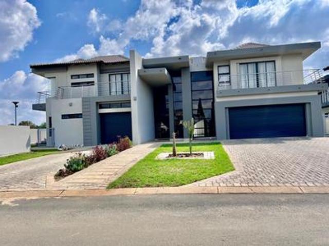 House for sale in Waterkloof, Gauteng