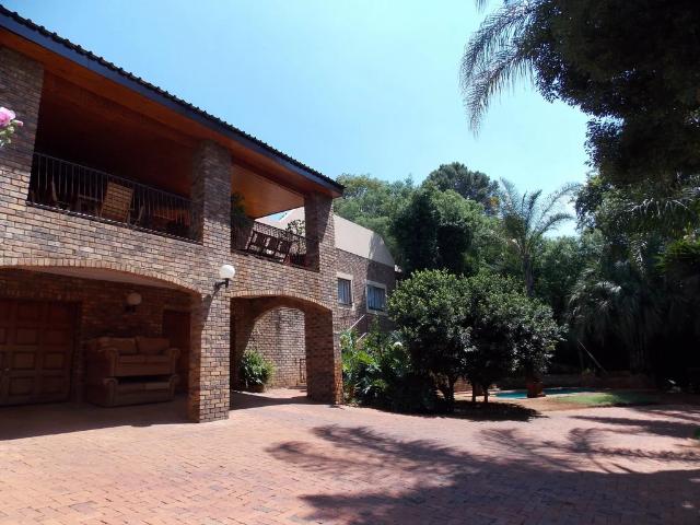 House for sale in Hartbeespoort Dam Nature Reserve