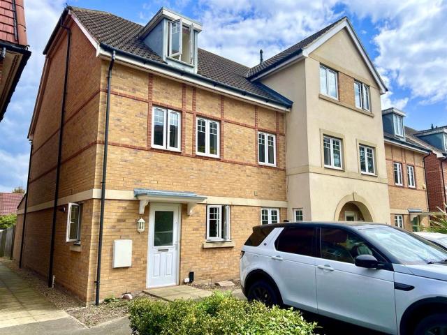 House for rent in London Borough of Merton, Greater London