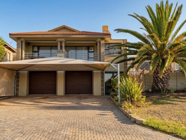House for sale in Groot Brak Rivier, Western Cape