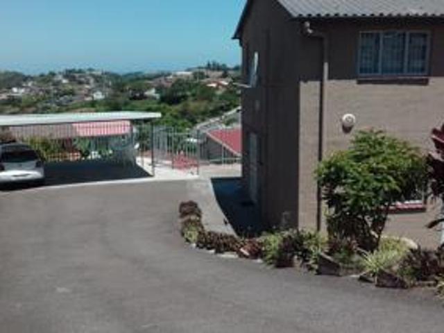 House for sale in Chatsworth, Kwazulu-natal