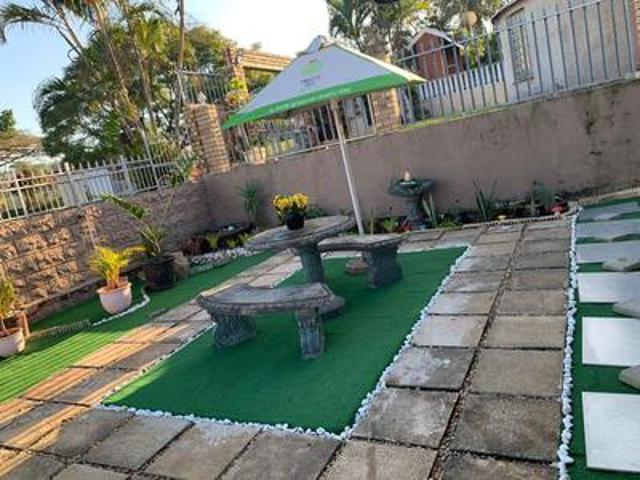 House for sale in Chatsworth, Kwazulu-natal