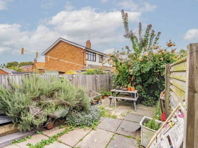 House for rent in New Catton, East Bank