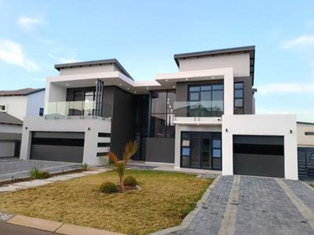 House for sale in Waterkloof, Gauteng