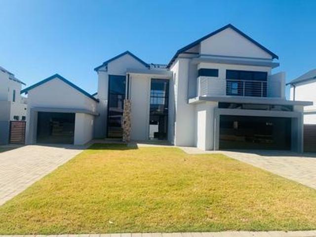 House for sale in Waterkloof, Gauteng