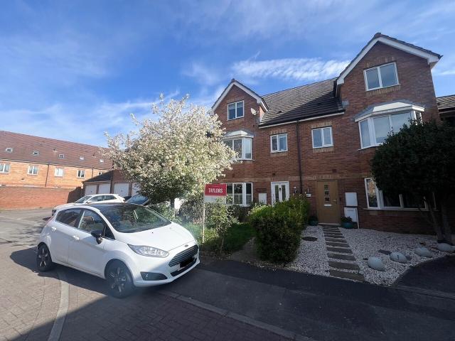 House for rent in City Centre, Feckenham