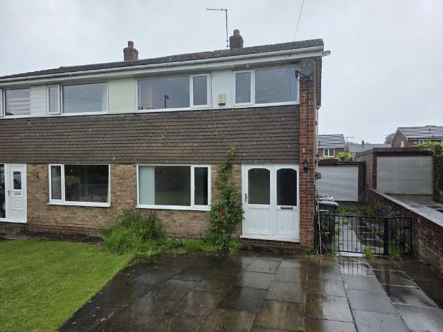 House for rent in Birkenshaw, West Yorkshire