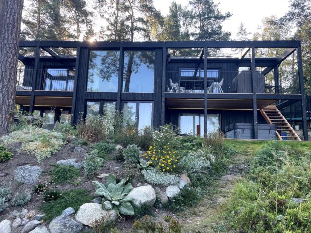 Hus hyra i Brevik, Strömma