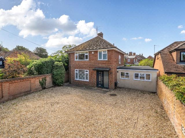 House for rent in Swallowfield