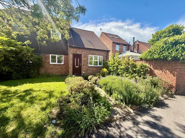 House for rent in Caldermill, East Midlands