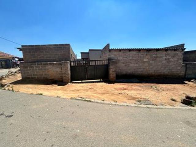House for sale in Thembisa, City of Ekurhuleni Metropolitan Municipality