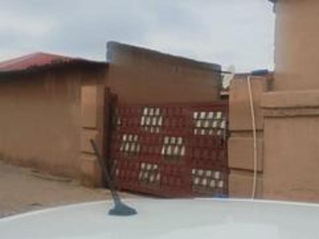 House for sale in Thembisa, City of Ekurhuleni Metropolitan Municipality