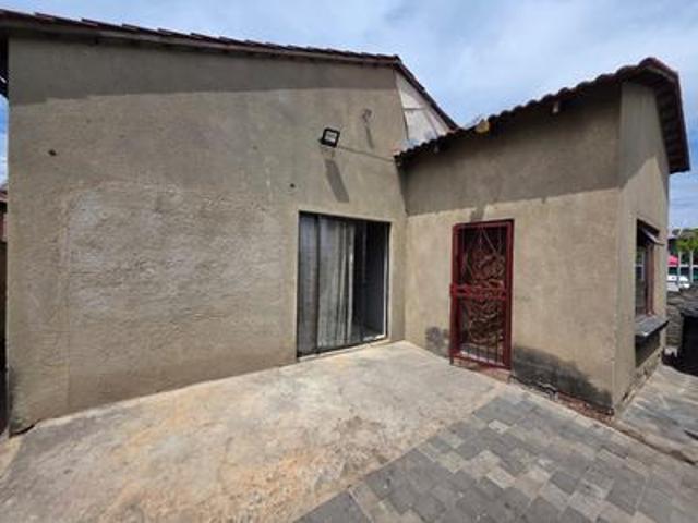 House for sale in Thembisa, City of Ekurhuleni Metropolitan Municipality