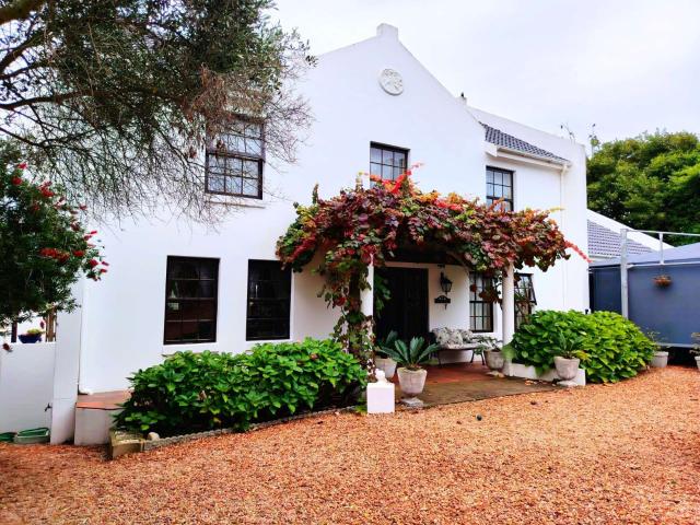 House for sale in Groot Brak Rivier, Western Cape