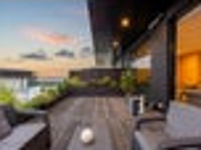 Apartment for sale in Whangaparaoa
