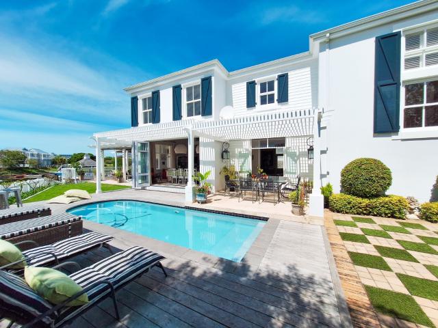 House for sale in Groot Brak Rivier, Western Cape