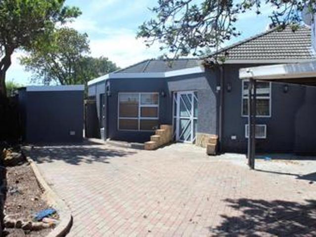 House for sale in Cape Town, Western Cape