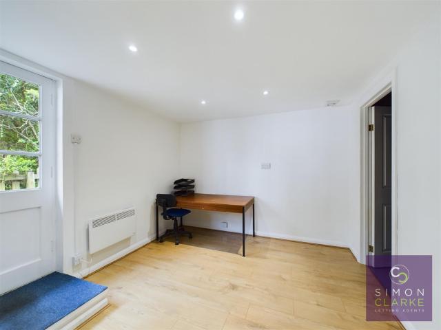 House for rent in Totteridge, Greater London