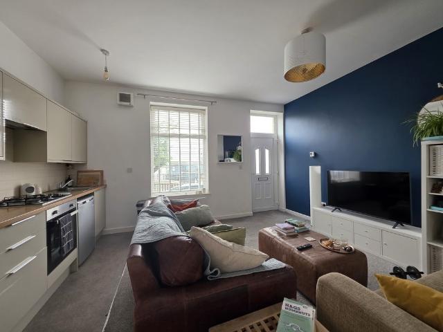House for rent in Birkenshaw, West Yorkshire
