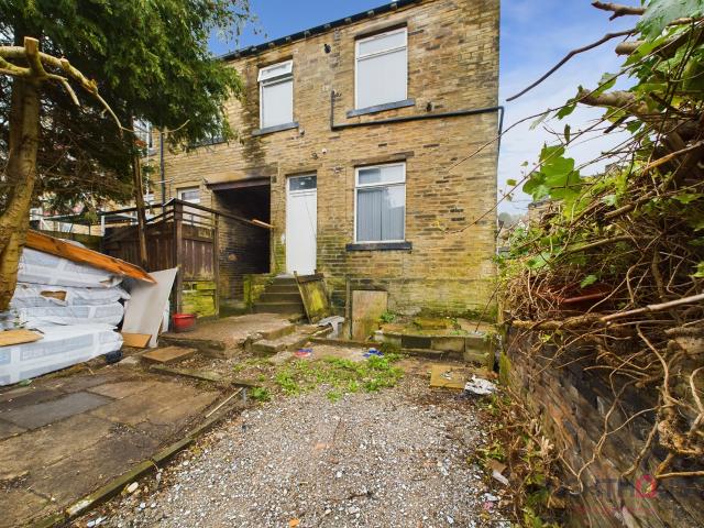 House for rent in Slack Side, West Yorkshire