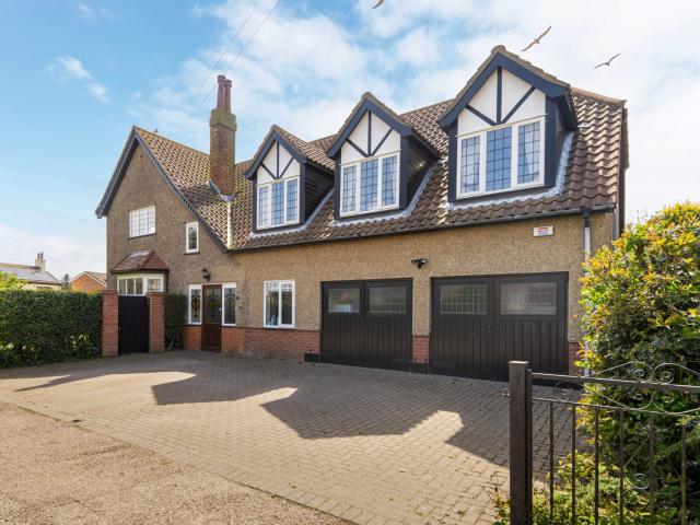 House for rent in Stokesby, Norfolk