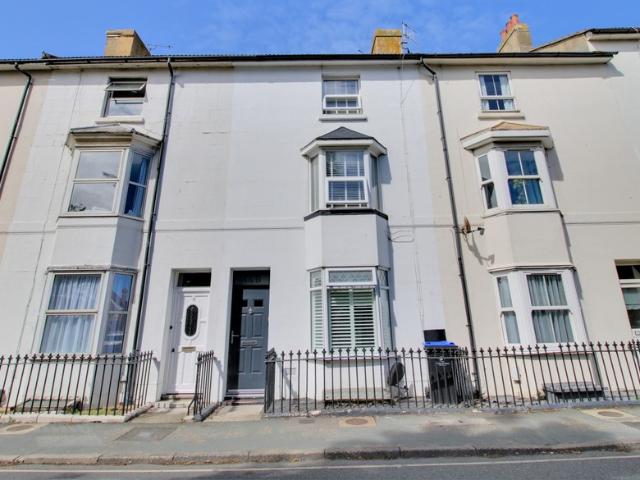 House for rent in Fishersgate, West Sussex