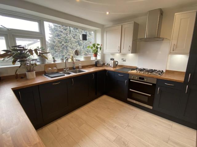 House for rent in Sydenham, Green Close