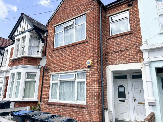 House for rent in London Borough of Croydon, Greater London