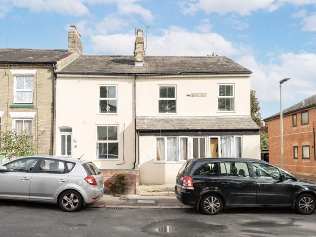 House for rent in Heigham Grove, East Bank