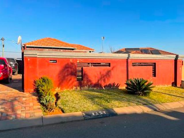 House for sale in Nooitgedacht, Gauteng