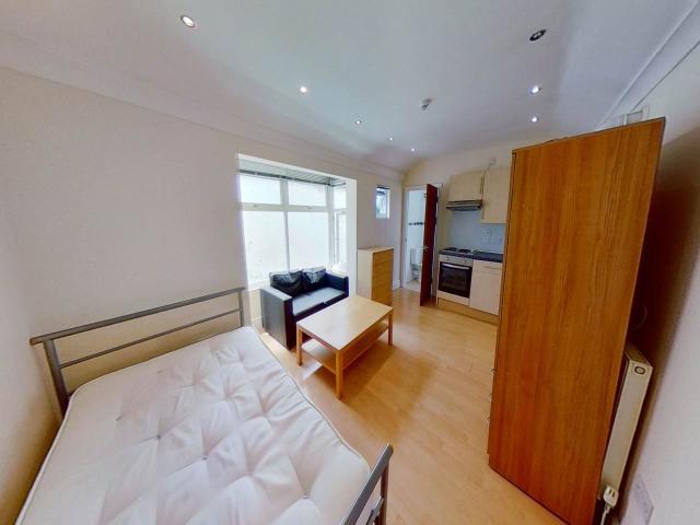House for rent in Falcon Lodge, Wales