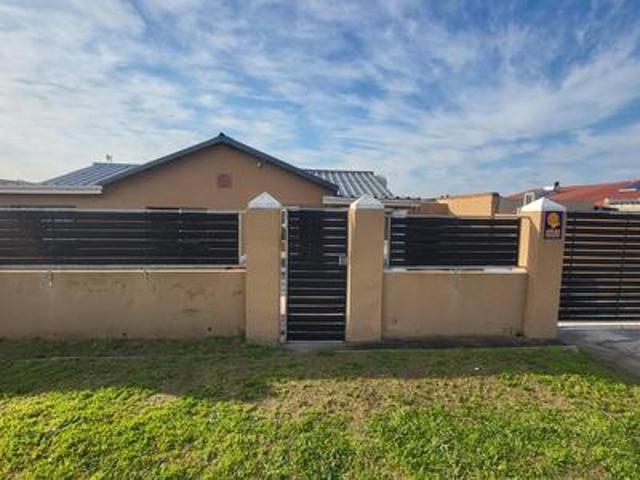 House for sale in Port Elizabeth, Eastern Cape