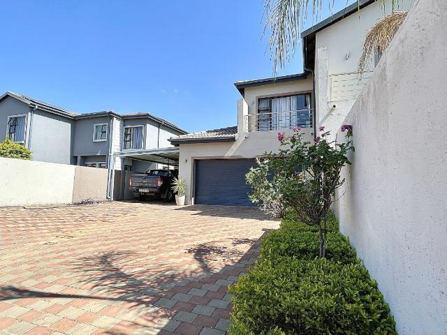 House for sale in Waterkloof, Gauteng