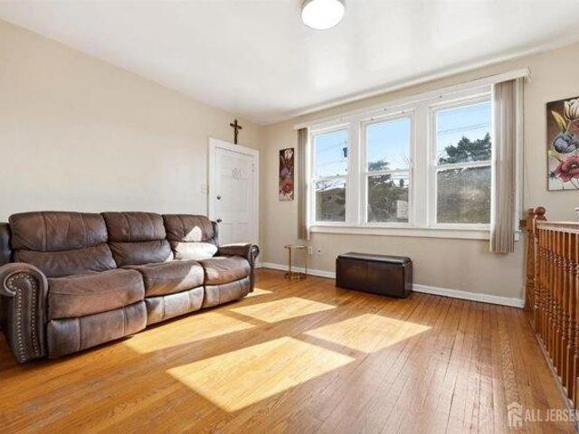 House for sale in Avenel, New Jersey