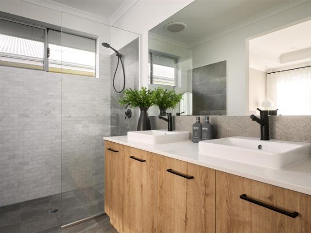 Cottage for sale in Bellevue, City of Swan