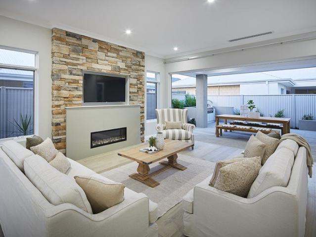 Cottage for sale in Hammond Park, Western Australia