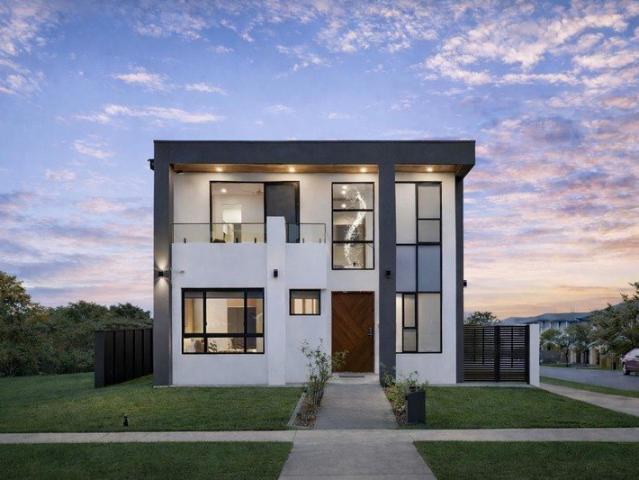 Cottage for sale in Sydney, New South Wales