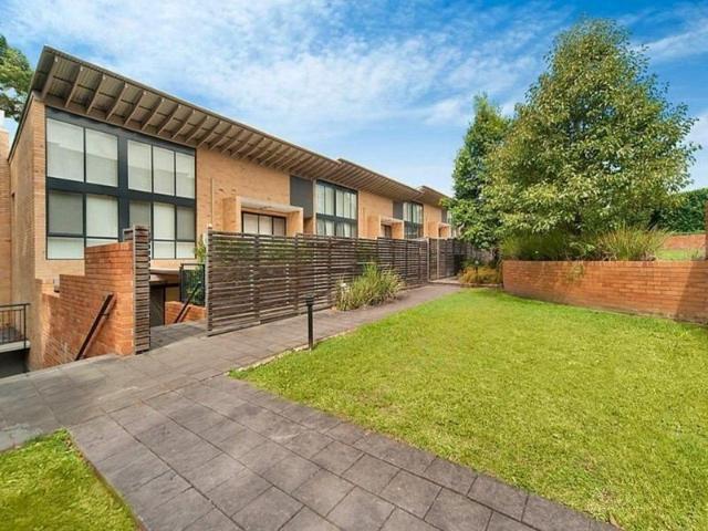 Townhouse for rent in Carlingford, Sydney