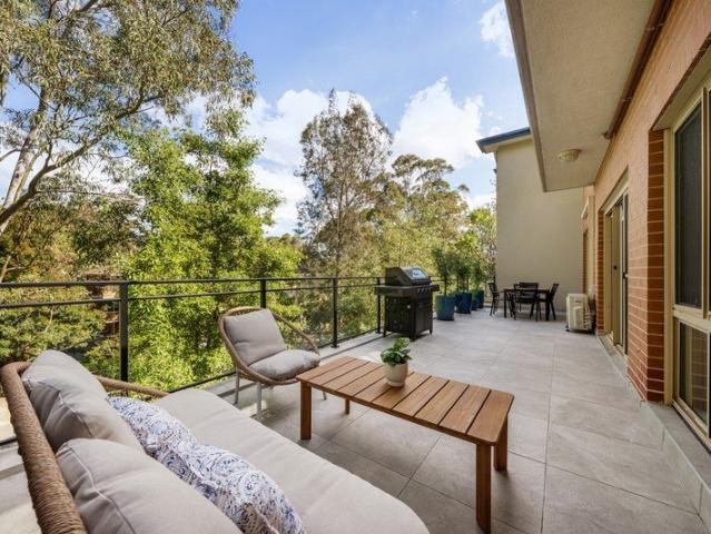 Apartment for sale in Lower North Shore, Sydney