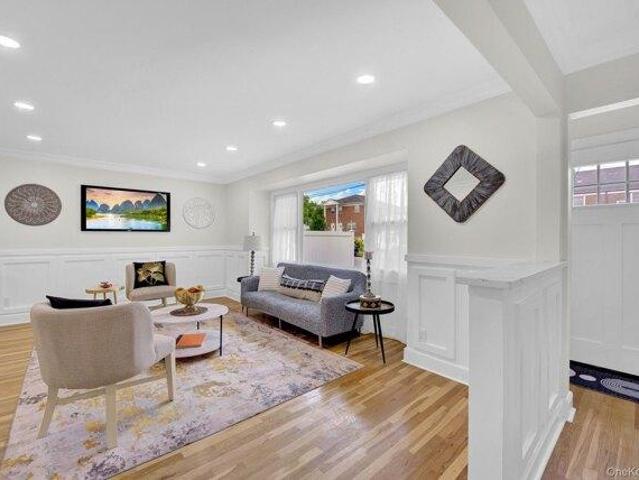 House for sale in Queens, Arverne