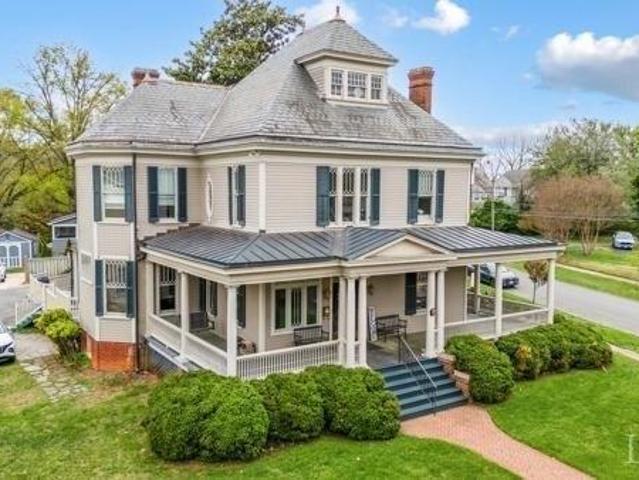 House for sale in Virginia