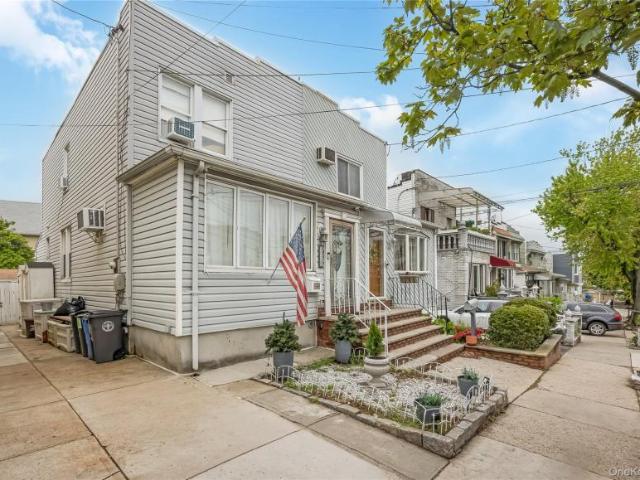 House for sale in Queens, Arverne