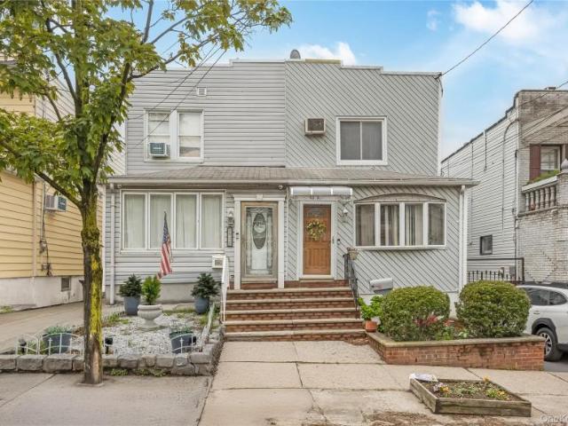 House for sale in Queens, Arverne