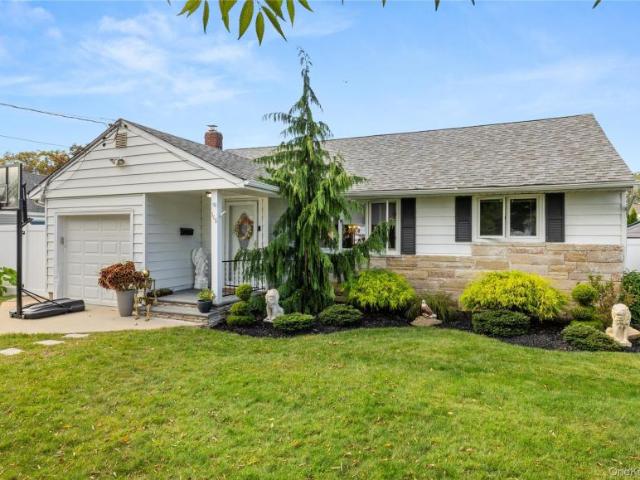 House for sale in Massapequa, Nassau County