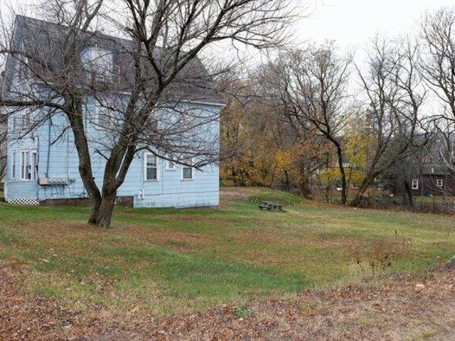 House for sale in Mexico, Maine