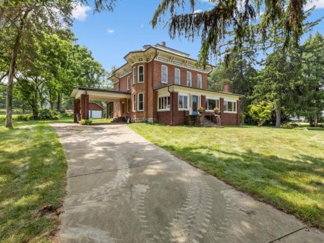 House for sale in Middlebury, Indiana