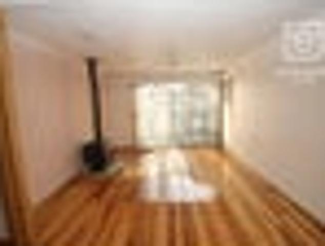 House for sale in Sunnynook
