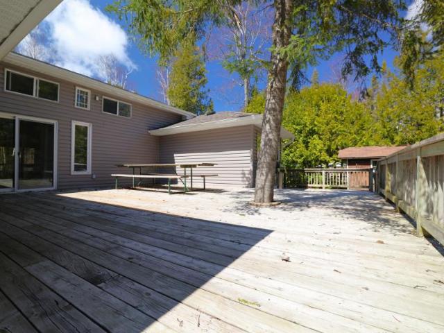 House for sale in Ontario